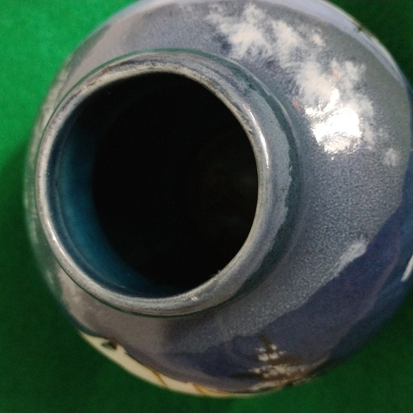 Vintage Ceramic Vase Hand painted - Picture 7 of 9